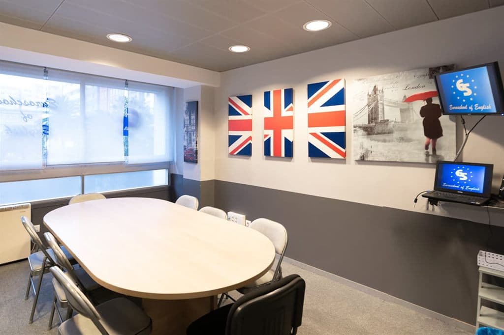 Recepción de la academia de inglés Euroschool of English en A Coruña